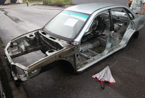 LERAI: Beberapa buah kereta yang disyaki dicuri telah dileraikan