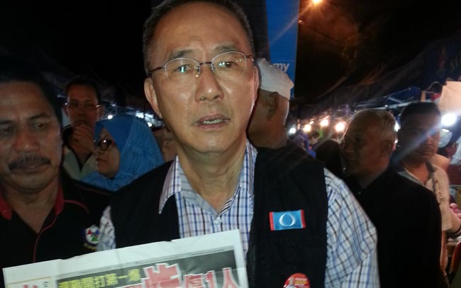 Calon PKR, Dr. Tan Kee Kwong berkempen untuk kerusi Parlimen Wangsa Maju.