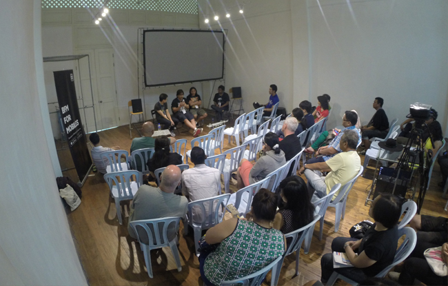 Sonny Liew, Arif Rafhan and Zan Azlee talking about comics and graphic novels with moderator and festival director Umapagan Ambikaipagan.