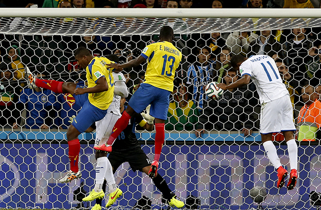Enner Valencia (C) of Ecuador score the 1-2 lead 