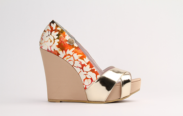  Nur Hidayah adalah salah seorang pemenang SUPERB siri pertama dengan produk kasut serta aksesori buatan tangan berjenama CIPELA, yang menampilkan reka bentuk yang indah dengan nilai ketukangan yang tinggi menggunakan songket dan batik.