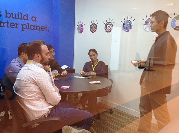 Investor-Startup Speed Dating on the Investor Day at MaGIC Startup Academy Launch.