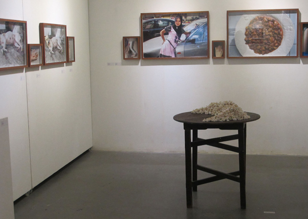 Flower in The Pigsty oleh Minstrel Kuik