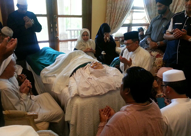 anwar ibrahim father