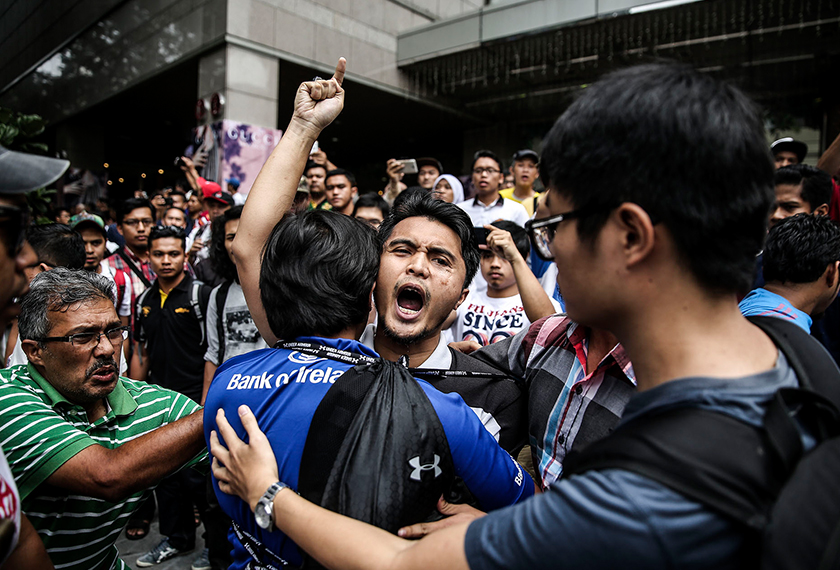 Demonstrasi #TangkapNajib