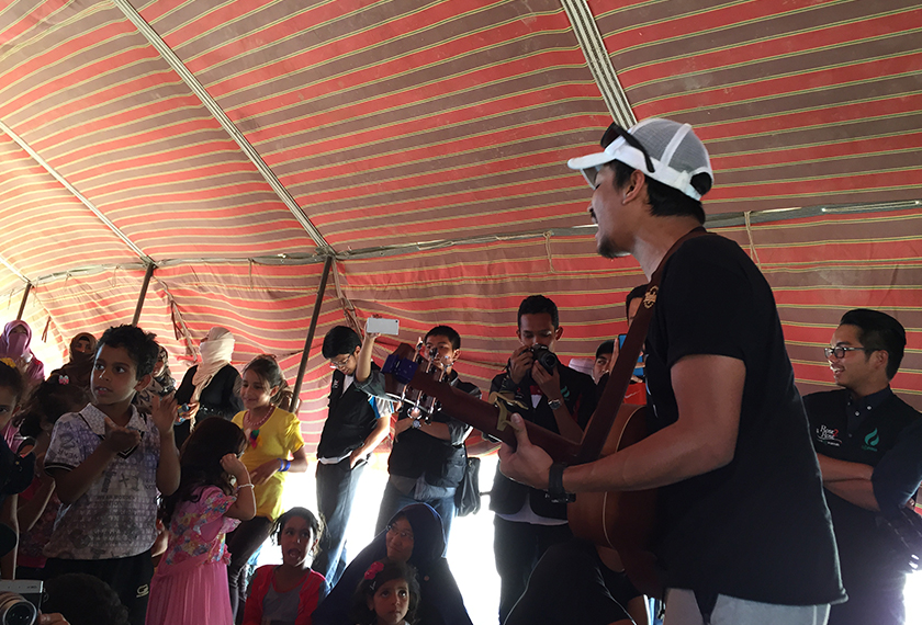 Faizal Tahir hiburkan anak-anak Syria 