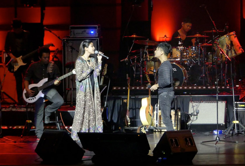 Antara artis jemputan, Elizabeth Tan mendendangkan lagu “Setia” bersama Faizal Tahir di DFP pada malam itu.