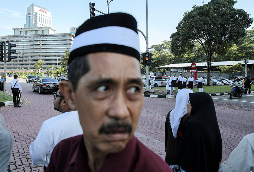 mangkat, Shahir Omar