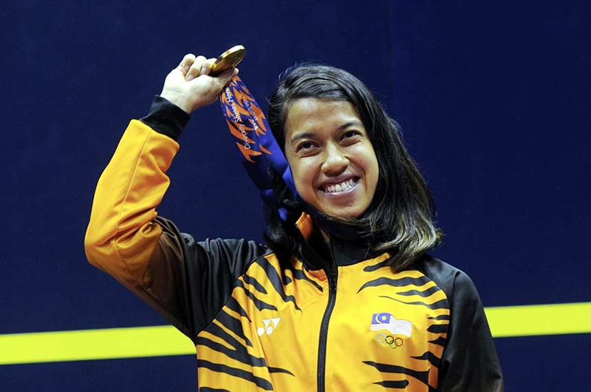  Nicol who is the tournament's second seed, beat Massaro in straight sets 15-13, 11-9 and 11-3 in 39 minutes.  