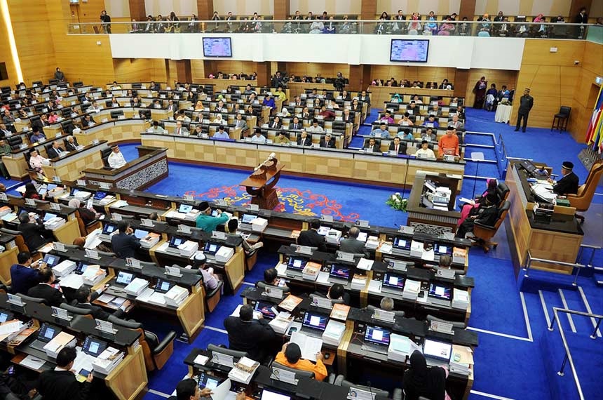 Dewan Rakyat Deputy Speaker Datuk Ismail Mohamed Said announced the passage of the bill based on voice vote. 
