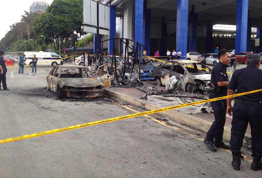 Siasatan awal mendapati kebakaran melibatkan enam buah kereta itu dipercayai perbuatan khianat. - Foto Bernama