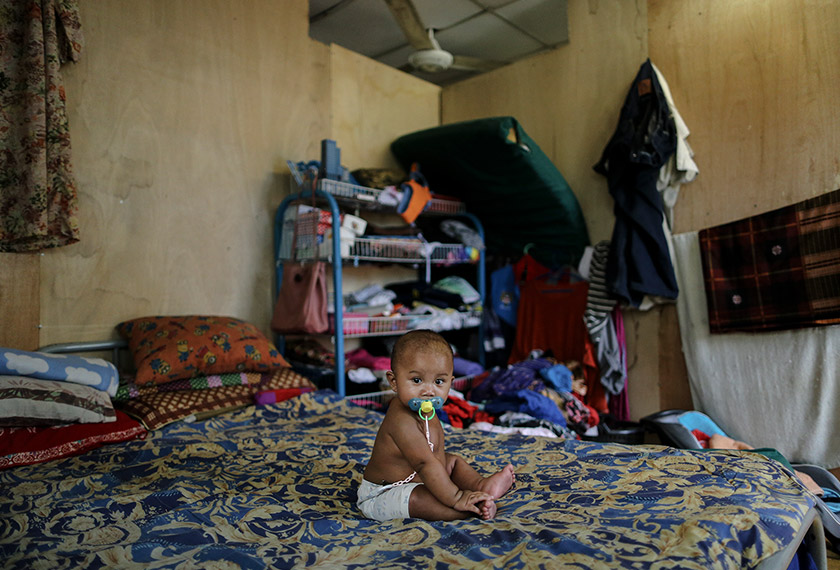 Rozita's son gives his most precious look. - Astro AWANI/SHAHIR OMAR