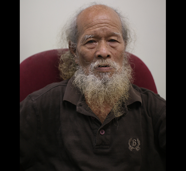 Mohamed Dris, 75, has been taken in by good samaritans. Pic by Zan Azlee.