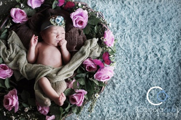 Pelakon Diana Amir berkongsi foto permata hati pertamanya, Khaulah Al Azwar