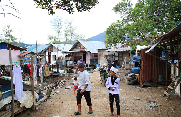 The villager settlers are Malays who had been living in Myanmar. (Photo by Zan Azlee)