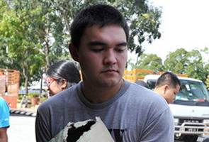 Dewan Diraja Selangor hari ini menyifatkan dakwaan itu sebagai satu pembohongan dan fitnah semata-mata.