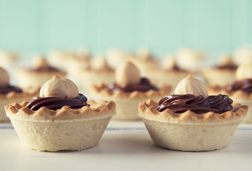 Pengambilan makanan kegemaran tanpa disertai penjagaan kebersihan mulut boleh menimbulkan masalah di kemudian hari. - Gambar fail