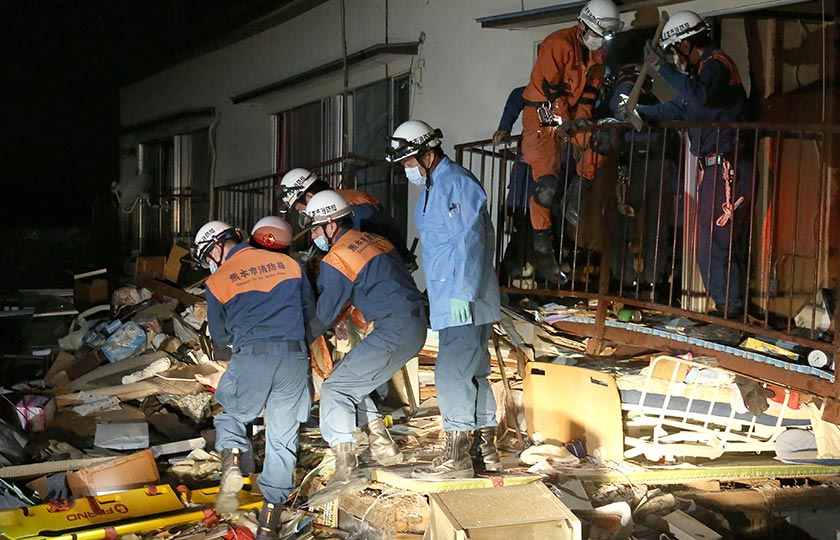 siaran television NHK melaporkan sekurang-kurangnya sembilan maut dan 760 yang lain cedera.