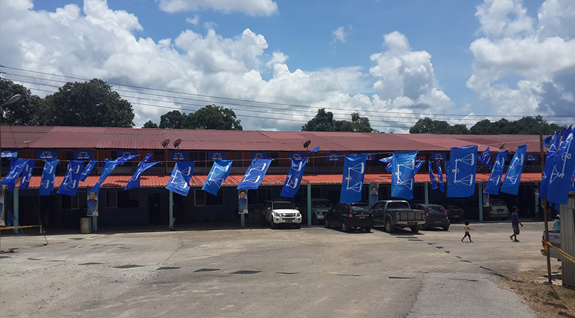 Rata-rata penduduk mahu melihat calon atau parti yang bakal mewakili suara mereka akan dapat meningkatkan taraf hidup penduduk. - Foto Astro AWANI / Tan Su Lin