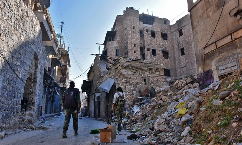 Proses gencatan senjata yang ditaja Rusia dan Turki di Aleppo dipercayai dicabuli selepas aktivis mendakwa wilayah itu terus dihujani peluru dan mortar.