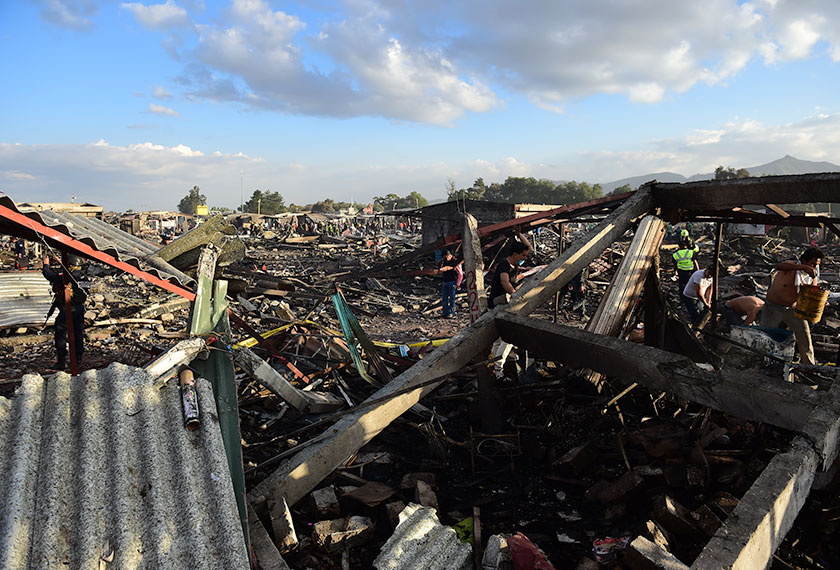 Angka kematian dijangka meningkat sementara usaha mencari dan menyelamat masih diteruskan.