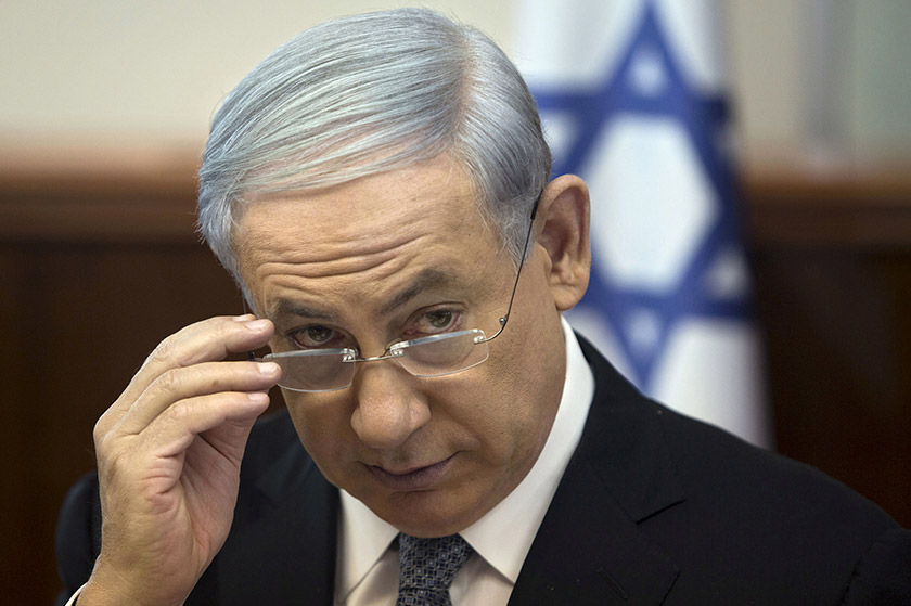 The Times of Israel melaporkan polis telah menyiasat dakwaan rasuah dan penipuan terhadap Netanyahu.