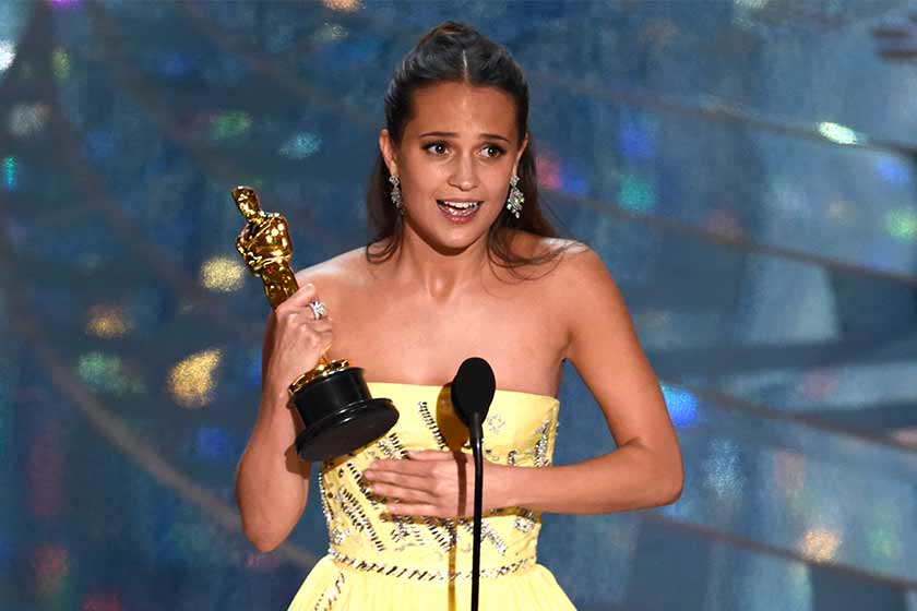 Watak isteri kepada transeksual bawa tuah buat Alicia Vikander.