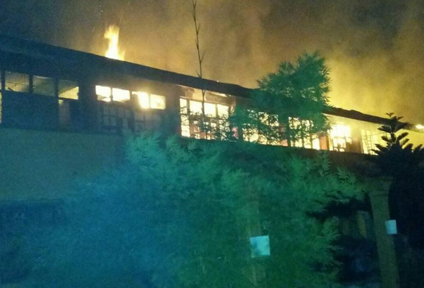 Kebakaran di SMK Meru