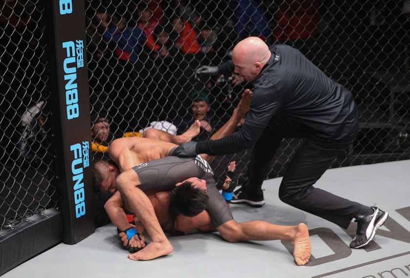 Fernandes passed Belingon’s guard and worked an armbar attempt into a Kimura, forcing his opponent to tap out. - ONE photo