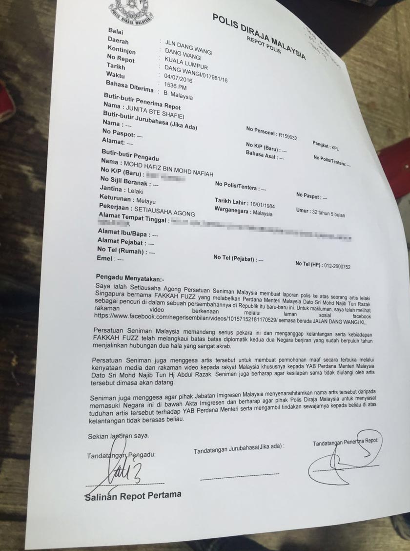 Laporan polis ke atas pelawak Singapura Fakkah Fuzz yang mempersendakan Perdana Menteri Malaysia sebagai pencuri dalam sebuah program hiburan di republik itu baru-baru ini.- Foto Astro AWANI