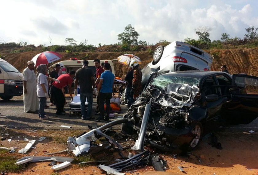 Siasatan mendapati lokasi kejadian adalah jalan dua hala yang lurus dengan garisan berkembar di tengah jalan sebagai pembahagi jalan. -Gambar: Twitter/JBPM