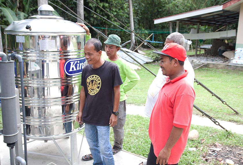 Pemasangan sistem penapisan air daripada syarikat Jerman ini dijangka mampu menampung sejumlah 16,000 liter air bersih sehari.