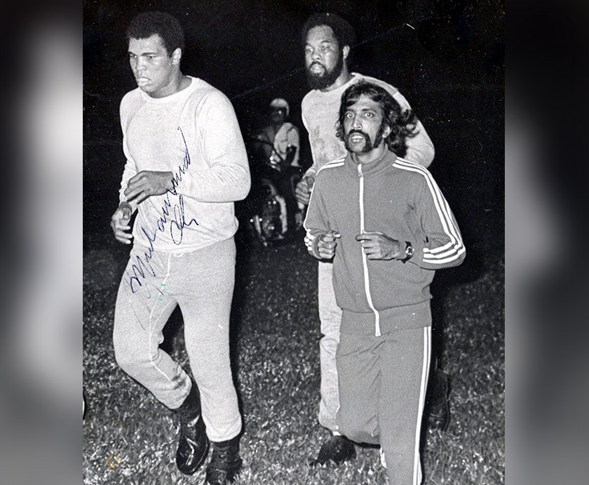 Beliau adalah seorang yang sangat luar biasa yang memancarkan personaliti yang hebat.