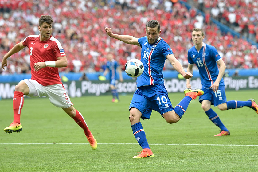 Iceland menamatkan saingan peringkat kumpulan di tempat kedua di bawah Hungary.