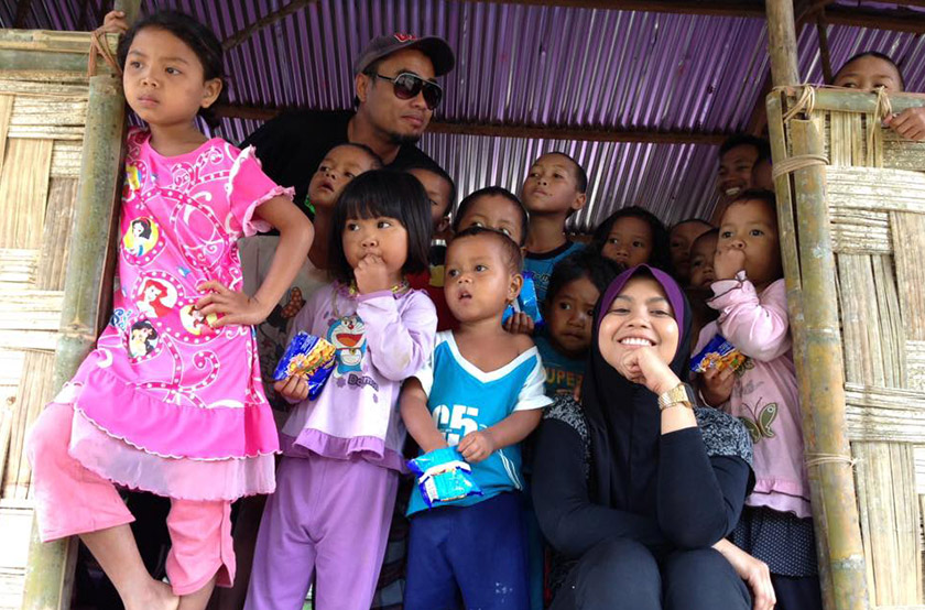 Segala yang dilihat di kampung ini adalah cebisan harapan yang perlu disambut. - Foto Kengkawan Project