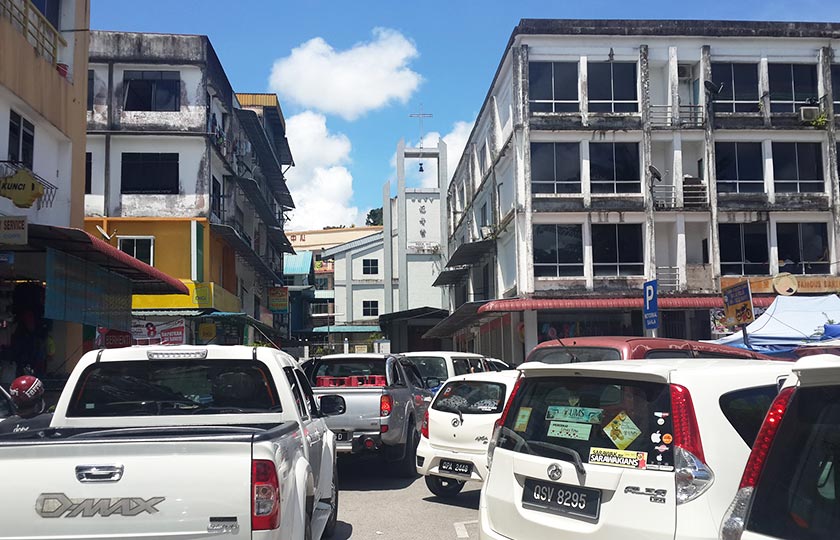 ia diharap dapat mengurangkan beban penduduk yang juga terpaksa menanggung kos harga barangan yang mahal disebabkan kos pengangkutan.