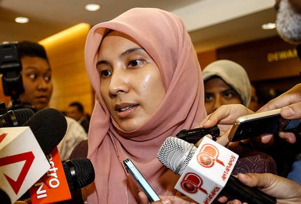 Nurul Izzah has been denied entry to Sarawak upon her arrival at Miri Airport.