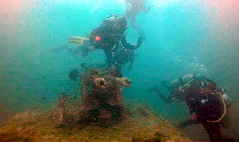 Sekumpulan penyelam dakwa temui bangkai kapal perang Jepun di perairan Rompin. - Foto Bernama