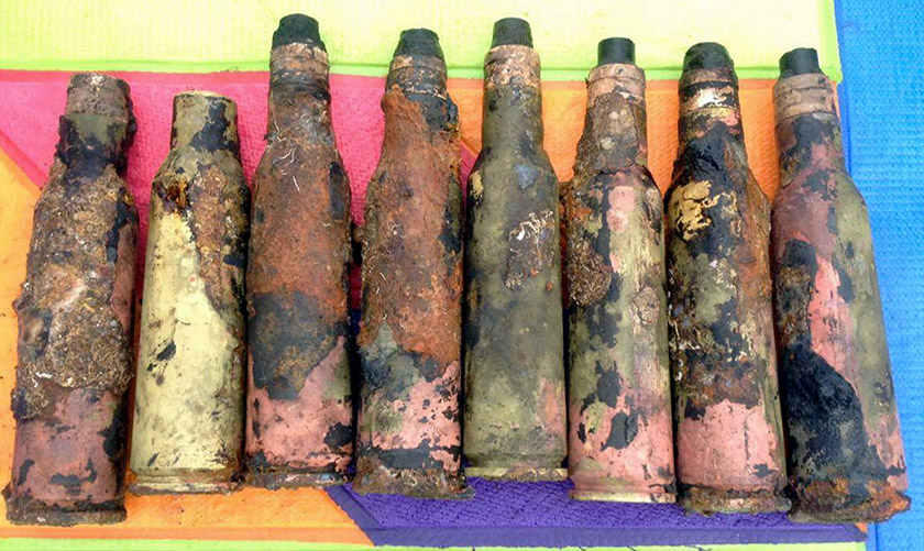 Antara barangan yang dibawa naik sebagai pembuktian penemuan. - Foto Bernama