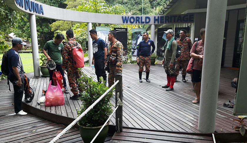 Operasi hari ni turut mengekalkan pencarian mengikut kumpulan iaitu pecahan kepada tiga kumpulan. - Foto JBPM