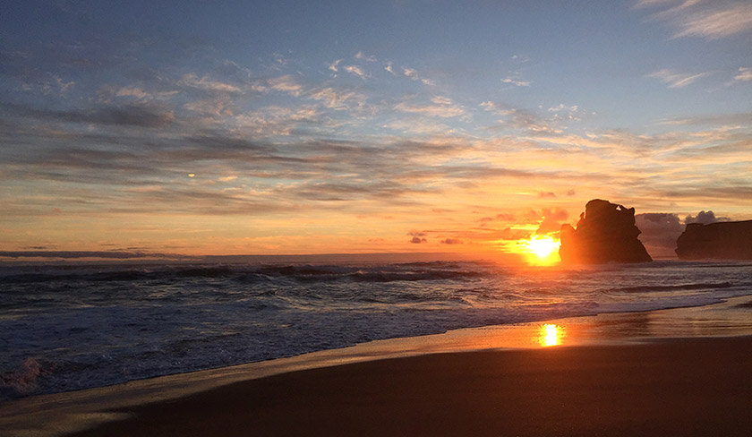 Sunset at the Great Ocean Road – Pix by Astro AWANI/ Cherish Leow
