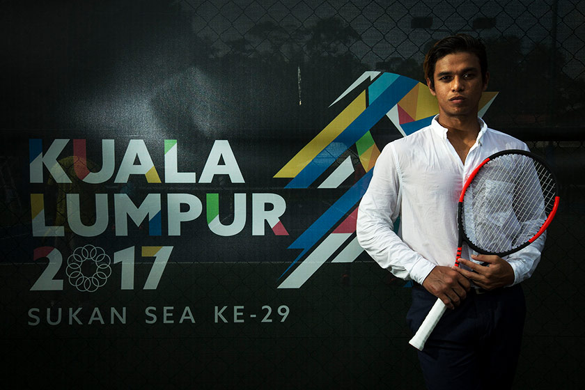 Muzik menjadi sebahagian daripada faktor santai Syed Mohd Agil. - Astro AWANI/Shahir Omar