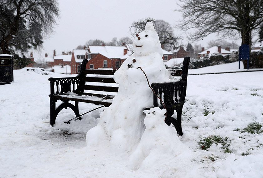 Salji tebal landa daerah Shropshire