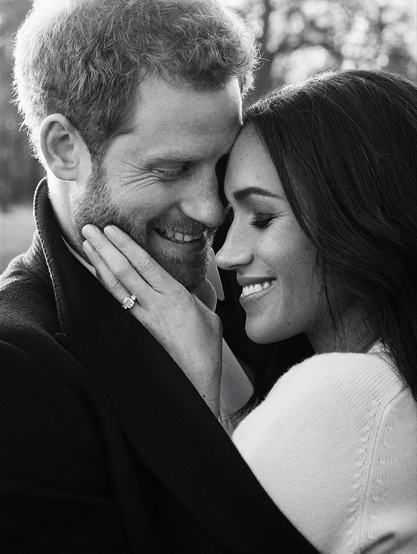 Gambar rasmi pertunangan Putera Harry dan Meghan Markle - foto Alexi Lubomirski/AP