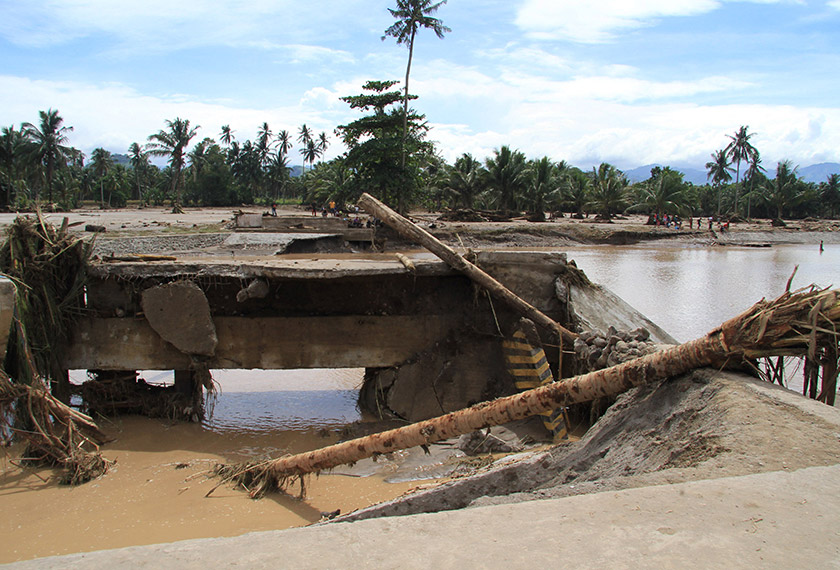 200 nyawa terkorban, ratusan hilang, dan 70,000 hilang tempat tinggal