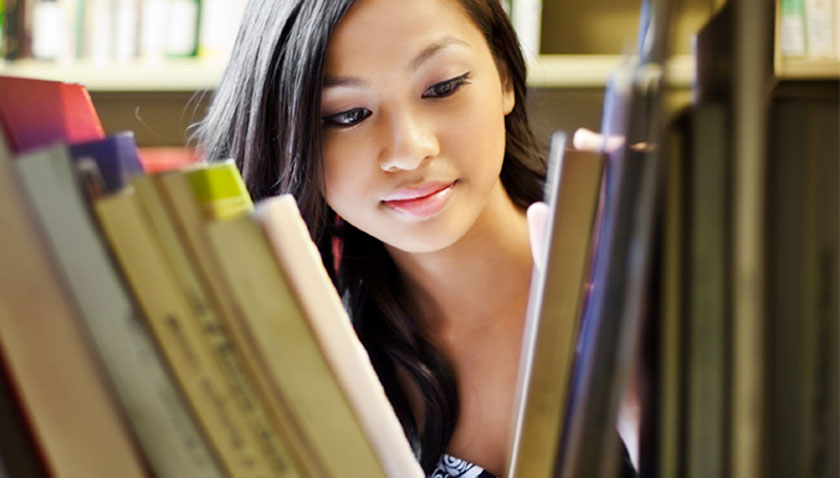 Rakyat ialah wadah mencapai kedaulatan dan kekuatan sesebuah kerajaan, hasil pembangunan modal insan. - Shutterstock