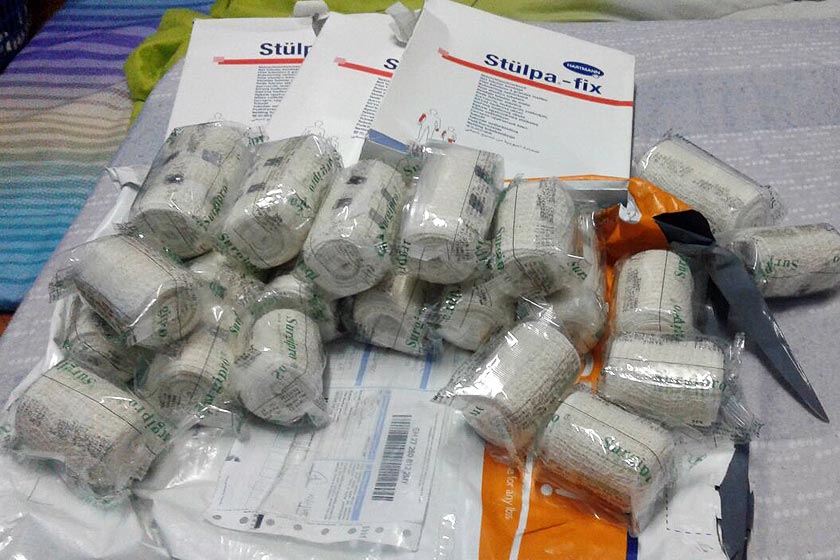 Antara barangan balutan yang diperlukan bagi pesakit EB seperti Hazreel. - Foto Noor Halimatun