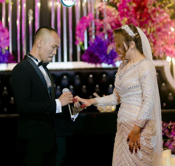 shuibsitisarahsweetmomen1.JPG shuibsitisarahsweetmomen1.JPG