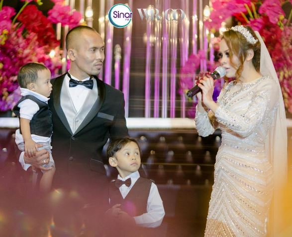 shuibsitisarahsweetmomen.JPG shuibsitisarahsweetmomen.JPG