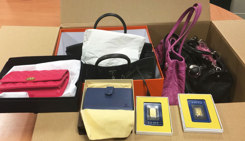 Antara barangan yang turut dirampas oleh SPRM hari ini. - Foto dari sumber Astro AWANI